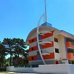 Apartment Swimming Pool And Fun In Bibione