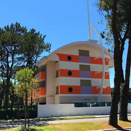 Swimming Pool And Fun In Apartment Bibione